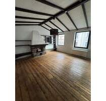 Charmante 2-Zimmer-Wohnung mit 72 m² in zentraler Lage - Holzstraße, 1. OG - Düren