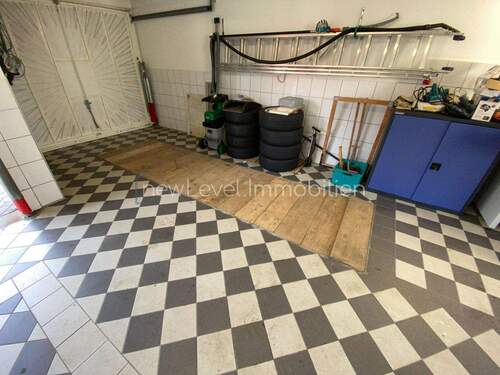 Garage mit Grube - 