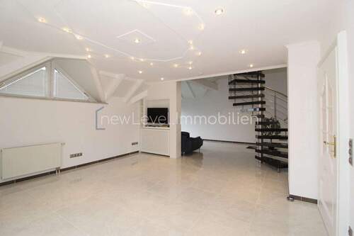 Dachgeschoss Wohnen-1 - 