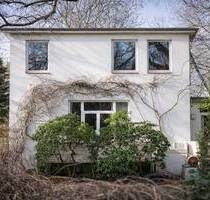 Alsternahes Haus mit Entwicklungschancen für Visionäre - nur wenige Schritte von der Außenalster entfernt. - Hamburg Uhlenhorst