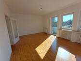 Bild 1 - 74m² mit Echtholz-Parkettboden und weitere - Domblick als Bonus vom Balkon aus
