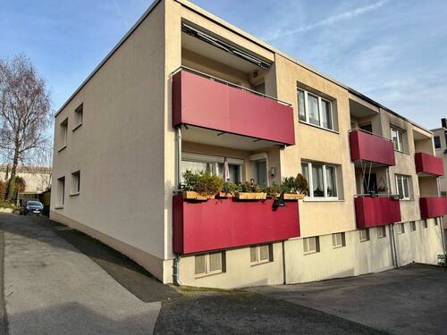 Ansicht vom Garagenhof - 3 Zimmer Etagenwohnung zum Kaufen in Wuppertal