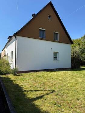 Haus Seite - Reihenendhaus mit 100,00 m&sup2; in Nürnberg zum Kaufen