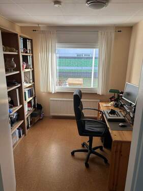 Arbeitszimmer o. Kinderzim. 2 - 