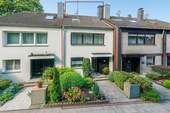 Die Hausansicht - 5 Zimmer Reihenmittelhaus in Düsseldorf