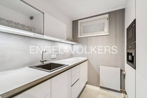 Küche UG - Einfamilienhaus mit 281,50 m&sup2; in Berlin zum Kaufen