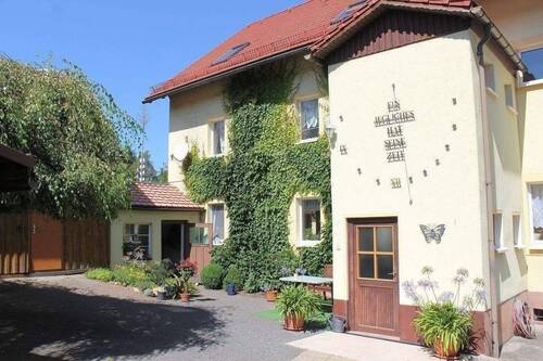 Hofseite - Mehrfamilienhaus, Wohnhaus mit 190,00 m² in Dippoldiswalde zum Kaufen