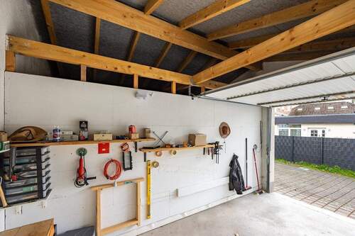Garage - 