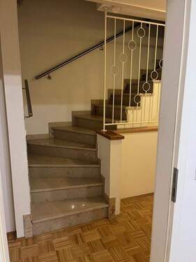 Treppenaufgang_zum_2.Stock - 