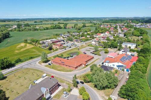 Luftbild Süd/ West - Gewerbeobjekt (Büro, Produktion, Verkauf) zur Miete in Satow