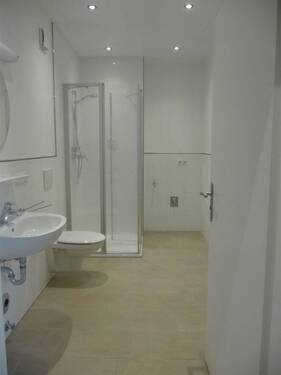 Badezimmer - Etagenwohnung mit 55,00 m² in Hude (Oldenburg) zur Miete