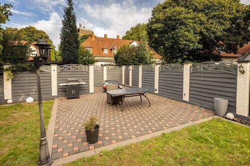 Garten, zweite Terrasse - 