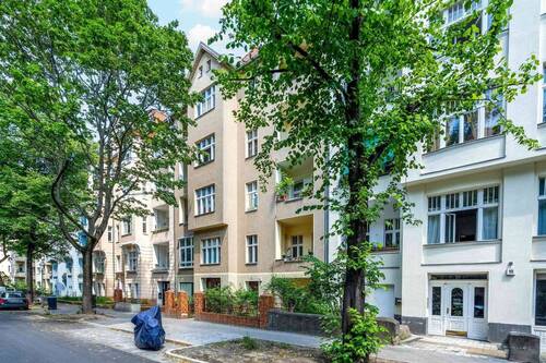 Hausansicht - Vollvermietetes Mehrfamilienhaus am Rathaus Tempelhof