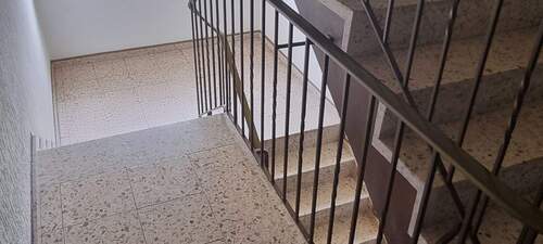 Treppenhaus - 3 Zimmer Etagenwohnung in Oberhausen