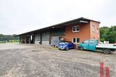 Gewerbeobjekt mit Hallen - 
