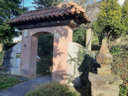 Eingangsportal Straße - 