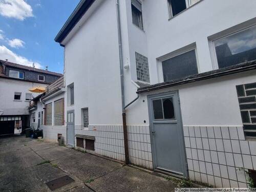 02 Ansicht Mttelbau und Vorderhaus - 1 Zimmer Mehrfamilienhaus, Wohnhaus zum Kaufen in Edingen-Neckarhausen