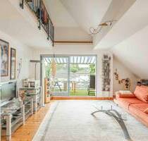 Lichtdurchflutete 3-Zimmer-Maisonette mit drei Balkonen und TG-Stellplatz (vermietet) - Stahnsdorf