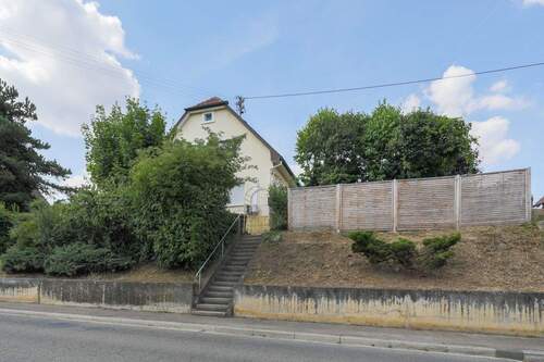 Straßenansicht - 5 Zimmer Einfamilienhaus in Knittlingen