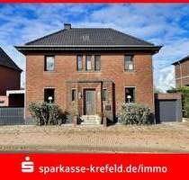 Einfamilienhaus mit Garage und WoMo-Stellplatz - Grefrath Oedt