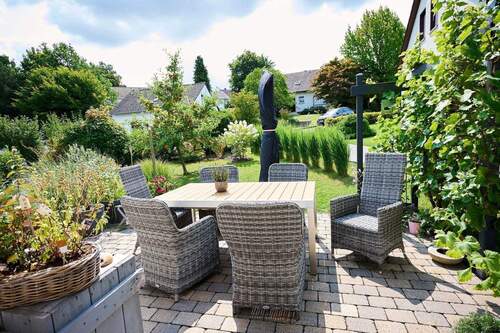 Terrasse - Einfamilienhaus mit 123,50 m&sup2; in Menden zum Kaufen