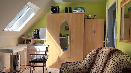 1. Zimmer OG - 