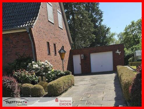 Auffahrt / Garage - 5 Zimmer Einfamilienhaus zum Kaufen in Emden