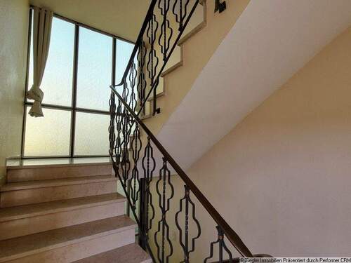 24 Treppenhaus - 