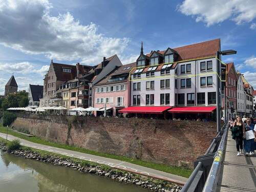 Direkt an der hist. Stadmauer - 7 Zimmer Etagenwohnung zum Kaufen in Ulm