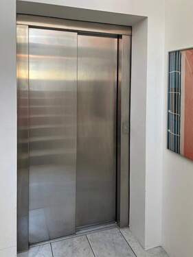 Aufzug - Etagenwohnung mit 151,00 m&sup2; in Ulm zum Kaufen