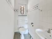 WC - 