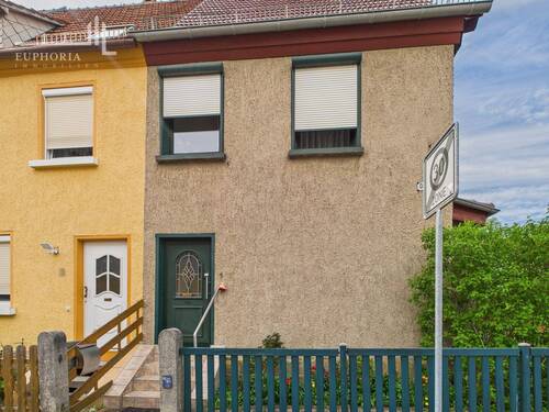 Haupteingang - 9 Zimmer Einfamilienhaus in Blankenhain