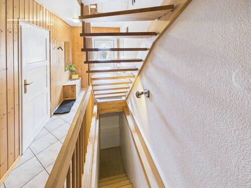 Flur EG - Einfamilienhaus mit 219,00 m² in Blankenhain zum Kaufen