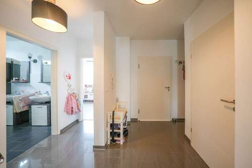 Diele - Etagenwohnung mit 94,00 m² in Erkelenz zum Kaufen