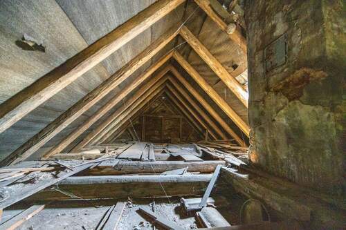 Spitzboden, nicht ausgebaut - 