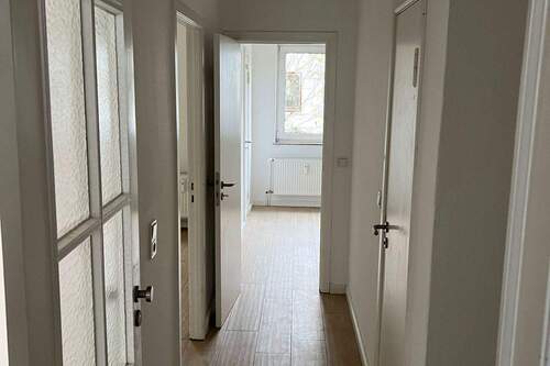Flur - Mehrfamilienhaus, Wohnhaus in Bremen