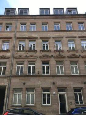 Eingangsseite - 2 Zimmer Etagenwohnung in Fürth