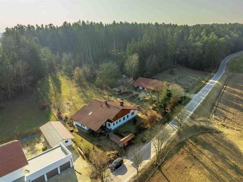 Gesamtansicht - Bauernhaus, Landhaus mit 176,10 m&sup2; in Falkenberg zum Kaufen