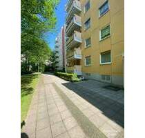 Sanierte 3-Zimmer-Wohnung mit Balkon im Plevierpark - München Ramersdorf-Perlach