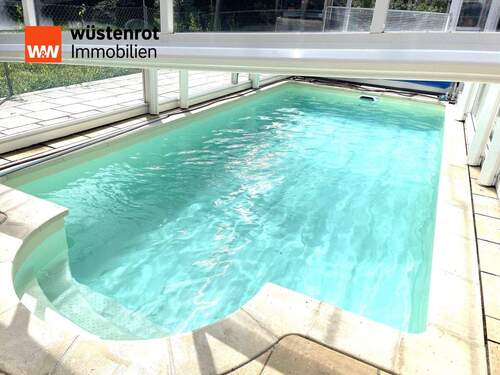 Pool - Mehrfamilienhaus, Wohnhaus mit 246,50 m&sup2; in München zum Kaufen