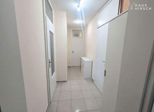 Flur - (KI generiert) - 2 Zimmer Etagenwohnung zum Kaufen in Dortmund