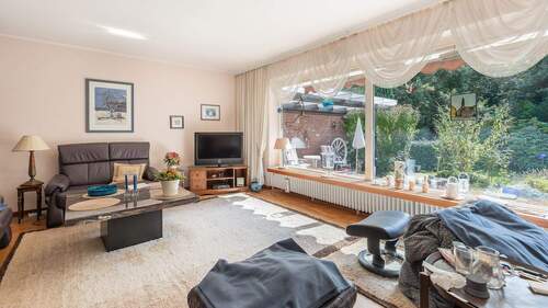 Wohnzimmer - Einfamilienhaus mit 175,40 m² in Hamburg zum Kaufen