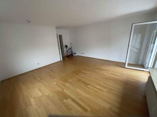 Wohnzimmer_www.villingen.immobilien - 3 Zimmer Etagenwohnung zur Miete in Bad Dürrheim