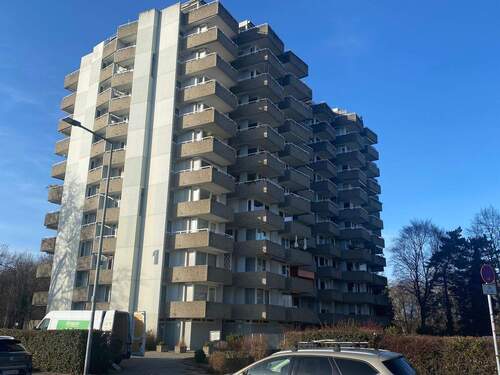 Haus Südostseite.jpeg - Große 3 Zimmer-WHG mit 2 Balkonen