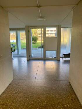 Eingangshalle.jpeg - 3 Zimmer Etagenwohnung in Freiburg im Breisgau