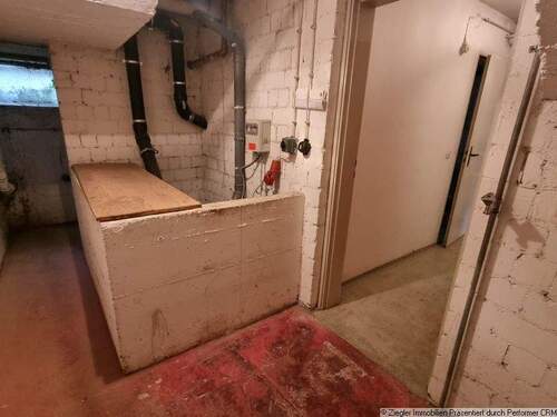 19d Kellerraum m Hebeanlage - 