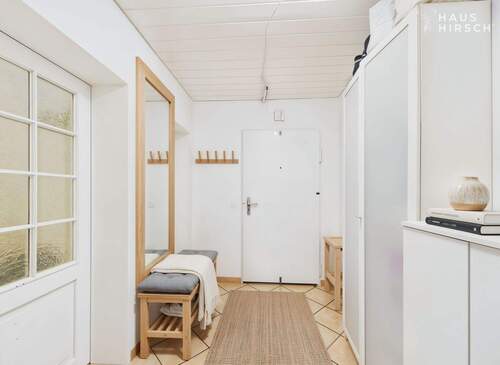 Diele - 5 Zimmer Etagenwohnung in Gilching