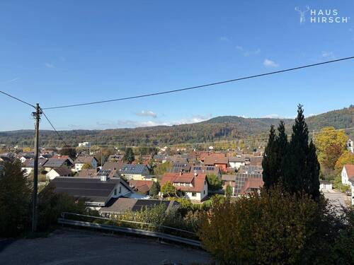 Diese Aussicht jeden Morgen - Großzügiges Grundstück in Hanglage mit optimalem Potenzial