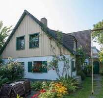 Wohnhaus mit viel Potenzial - 435.000,00&nbsp;EUR Kaufpreis, ca.&nbsp; 170,00&nbsp;m&sup2;&nbsp;Wohnfl&auml;che in Born a. Darß (PLZ: 18375)