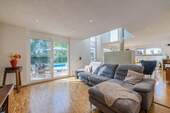 Wohnzimmer - 7 Zimmer Einfamilienhaus in Singen / Hausen an der Aach